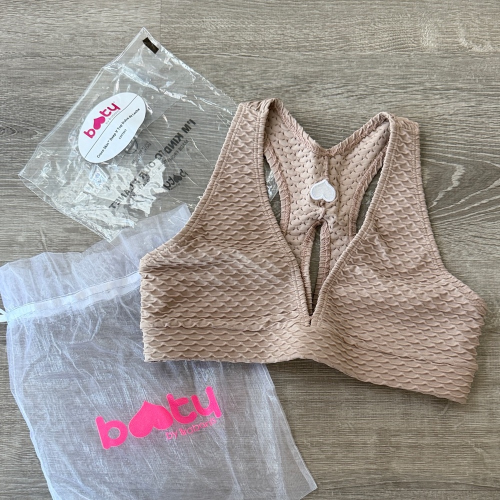 Booty by Brabants Deep V Top